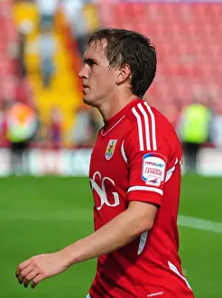 Neil Kilkenny in Action: Bristol City vs Ipswich Town, Championship 2011 - Ashton Gate Stadium