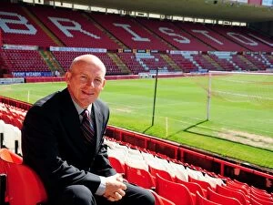 Images Dated 22nd April 2010: New Manager Steve Coppell Takes Charge: Bristol City's Championship Season at Ashton Gate