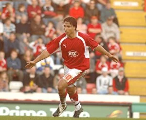 Images Dated 11th February 2008: Nick Carle in Action for Bristol City Against Sheffield Wednesday