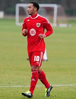 Images Dated 9th February 2011: Nicky Maynard in Action: Bristol City Reserves vs Swindon Reserves