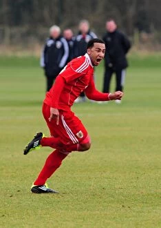Images Dated 9th February 2011: Nicky Maynard: In Action for Bristol City Against Swindon Reserves