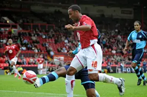 Framed Print : Nicky Maynard in Action: Bristol City vs Wycombe Wanderers