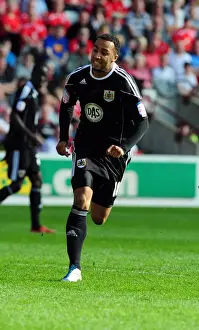 Framed Print : Nicky Maynard Strikes for Bristol City: Championship Clash against Barnsley at Oakwell Stadium (09 / 04 / 2011)