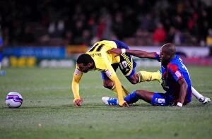 Images Dated 18th October 2011: Nicky Maynard vs. Anthony Gardner: Battle for the Ball in Crystal Palace vs