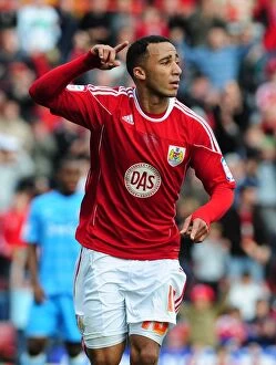 Bristol City v Doncaster Rovers Collection: Nicky Maynard's Championship-Winning Solo Goal for Bristol City vs Doncaster Rovers (02/04/2011)
