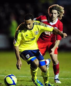 Images Dated 7th January 2012: Nicky Maynard's Late Chance: FA Cup Clash Between Crawley Town and Bristol City (07/01/2012)