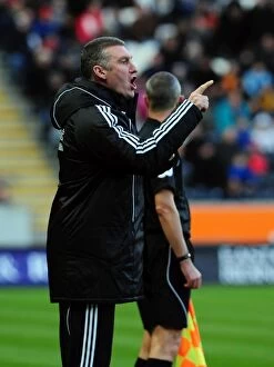 Images Dated 18th December 2010: Nigel Pearson Leads Hull City Against Bristol City in Championship Clash at KC Stadium (18/12/2010)