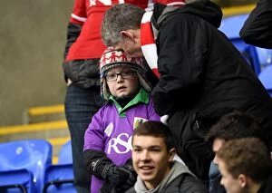 Images Dated 2nd January 2016: Passionate Bristol City Fans at Reading vs. Bristol City, Sky Bet Championship (January 2016)