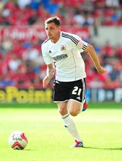 Images Dated 18th August 2012: Paul Anderson in Action: Nottingham Forest vs. Bristol City Championship Clash