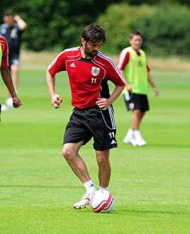 Images Dated 6th July 2010: Paul Hartley in Action: Training with Bristol City FC