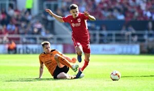 Images Dated 8th April 2017: Pivotal Foul: Jamie Paterson vs. David Edwards in the Intense Bristol City vs