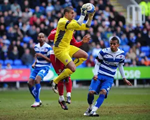 Reading's Federici Claims Ball in Championship Clash vs. Bristol City (13-03-2010)