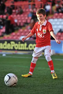 Rivalry Unleashed: Bristol City vs Crawley Town in Sky Bet League One (December 13, 2014)