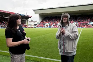 A Romantic Half-Time Moment: Marriage Proposal at Ashton Gate During Bristol City vs. Newcastle United Match