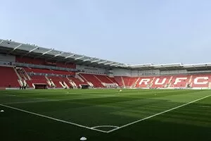 Images Dated 29th March 2014: Rotherham United vs. Bristol City: Clash at New York Stadium, Sky Bet League One (29/03/2014)