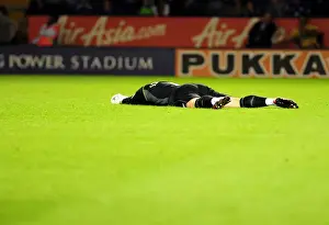 Framed Print : Schmeichel's Disbelief as Bamba Misses Open Goal in Last-Minute Thriller: Leicester City vs. Bristol City (06 / 08 / 2011)