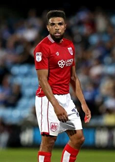 Images Dated 23rd August 2016: Scott Golbourne of Bristol City in Action Against Scunthorpe United at Glanford Park, 2016 EFL Cup