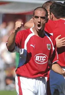 Bristol City V Scunthorpe Utd Prints: Scott Murray in Action: Bristol City vs Scunthorpe United