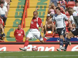 Bristol City V Scunthorpe Utd Prints: Scott Murray in Action: A Football Rivalry - Bristol City vs Scunthorpe United