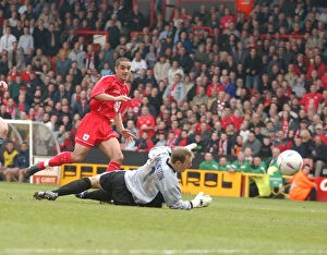Images Dated 27th February 2008: Scott Murray's Hat-trick: A Triumphant Moment for Bristol City (02-03)