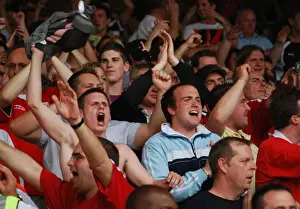 A Sea of Passionate Unity: Bristol City Football Club Fans