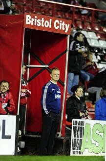 Images Dated 22nd October 2013: Sean O'Driscoll Leads Bristol City in Sky Bet League One Clash Against Brentford