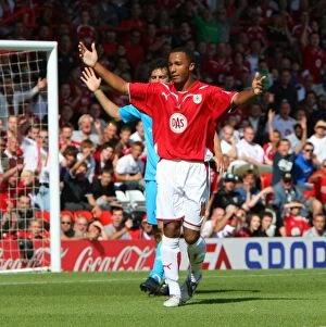 Images Dated 29th August 2009: Season 9-10: A Thrilling Football Showdown - Bristol City vs Middlesbrough