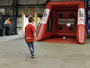 Sky Bet League One Showdown: Bristol City vs Scunthorpe United at Ashton Gate (September 6, 2014)