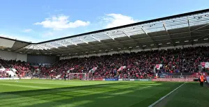 Framed Print : South Stand at Ashton Gate: A Sea of Supporters during Bristol City vs Huddersfield Town, Sky Bet Championship Match Framed Print : South Stand at Ashton Gate: A Sea of Supporters during Bristol City vs Huddersfield Town, Sky Bet Championship Match