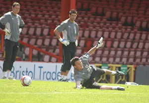 Training 07-08 Prints: Stephen Henderson: Focused Training with Bristol City FC (2007-08)