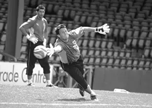 Training 07-08 Prints: Stephen Henderson: Training with Intensity for Bristol City FC (07-08)