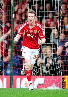 Images Dated 5th November 2011: Stephen Pearson Scores Debut Goal for Bristol City Against Burnley in Championship Match, 05/11/2011
