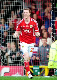 Stephen Pearson Scores First Goal for Bristol City against Burnley (05/11/2011)
