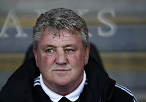 Images Dated 19th April 2013: Steve Bruce Leads Hull City Against Bristol City in 2013 Championship Clash