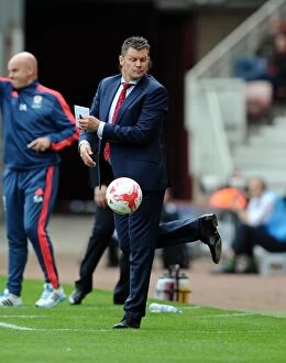 Images Dated 22nd August 2015: Steve Cotterill in Action: Middlesbrough vs. Bristol City, Sky Bet Championship (22/08/2015)