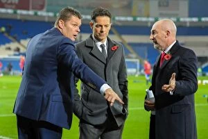 Images Dated 26th October 2015: Steve Cotterill and Ian Holloway Pre-Match Conversation: Cardiff City vs. Bristol City, 2015