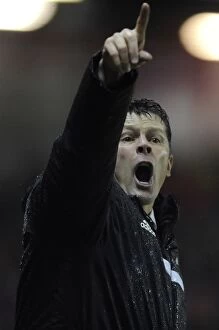 Images Dated 4th February 2014: Steve Cotterill Leads Bristol City at Ashton Gate, February 4, 2014 - Football Match