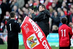 Images Dated 14th February 2015: Steve Cotterill Leads Bristol City Against Sheffield United in Sky Bet League One, February 2015