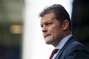 Images Dated 26th September 2015: Steve Cotterill Leads Bristol City in Sky Bet Championship Match at Portman Road (September 2015)