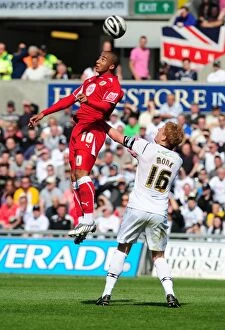Images Dated 18th April 2009: Swansea vs. Bristol City: Clash of the Swans and Robins (Season 08-09)