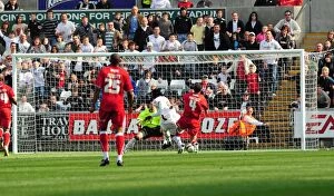 Images Dated 18th April 2009: Swansea vs. Bristol City: The Intense Football Rivalry (Season 08-09)