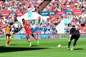 Tammy Abraham Scores Third Goal: Bristol City Leads 3-0 vs. Wolverhampton Wanderers