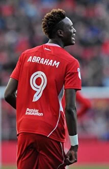 Images Dated 2nd January 2017: Tammy Abraham Strikes for Bristol City Against Reading, 2017