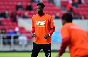 Tammy Abraham Warms Up in Sugar Smart Gear Ahead of Bristol City vs. Cardiff City (14/01/2017)