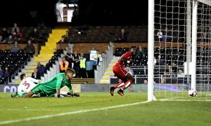 Images Dated 21st September 2016: Tammy Abraham's Dramatic Last-Minute Goal: Fulham 1-2 Bristol City (EFL Cup)