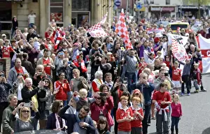Automatic Prints: Thousands Flock to the Streets for Euphoric Bristol City Welcome-Home Parade