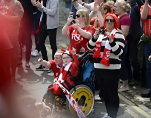 Automatic Prints: Thousands Gather for Unforgettable Welcome Home Celebration for Bristol City Football Club