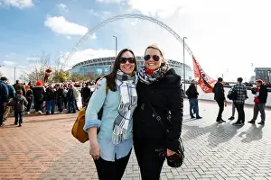 Thousands of Passionate Bristol City Fans Converge on Wembley Stadium for the Johnstones Paint Trophy Final
