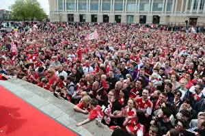 Automatic Prints: Thousands of Passionate Bristol City FC Fans Pack Lloyds Amphitheater (2015)