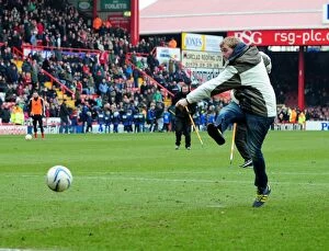 Images Dated 1st April 2013: Thrilling Penalty Shootout: Bristol City vs Sheffield Wednesday at Ashton Gate, 2013